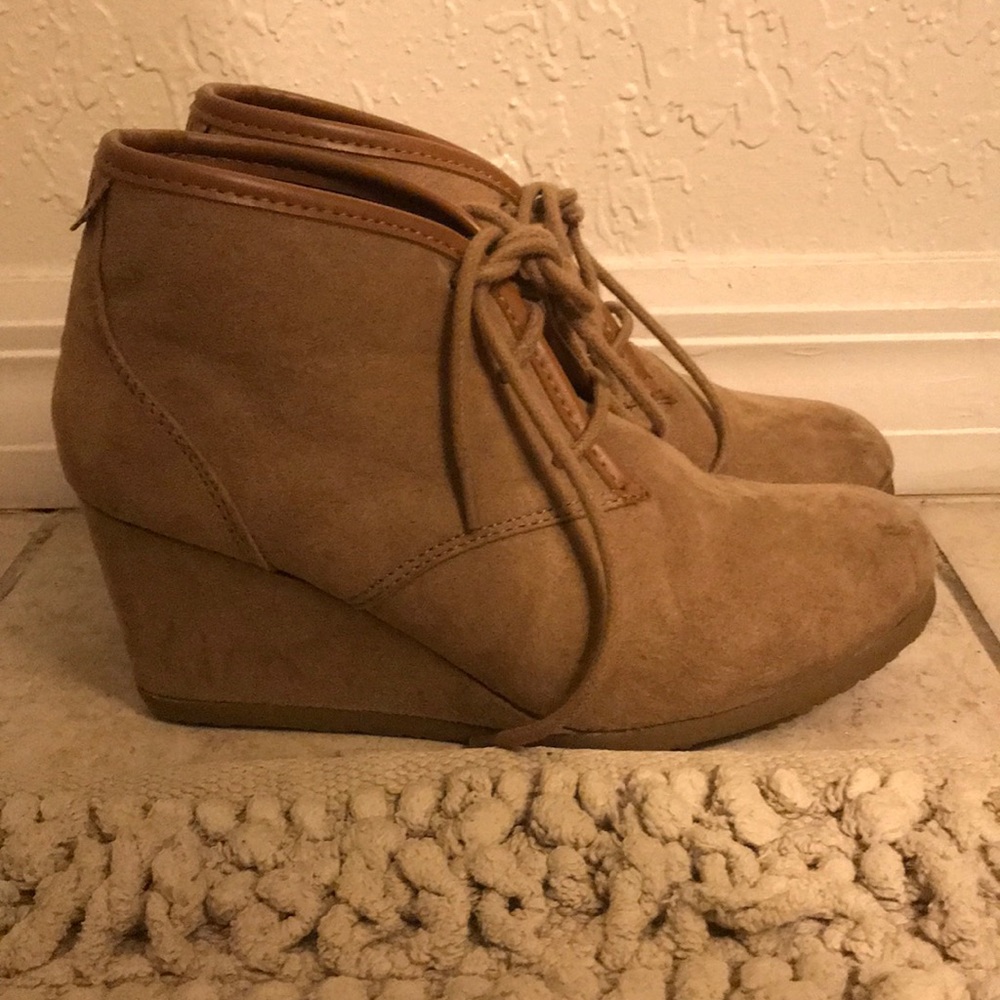 High healed Boots
